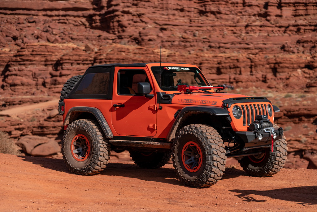 The LightShield™ Hood Guard for Wrangler JL/Gladiator JT - 4