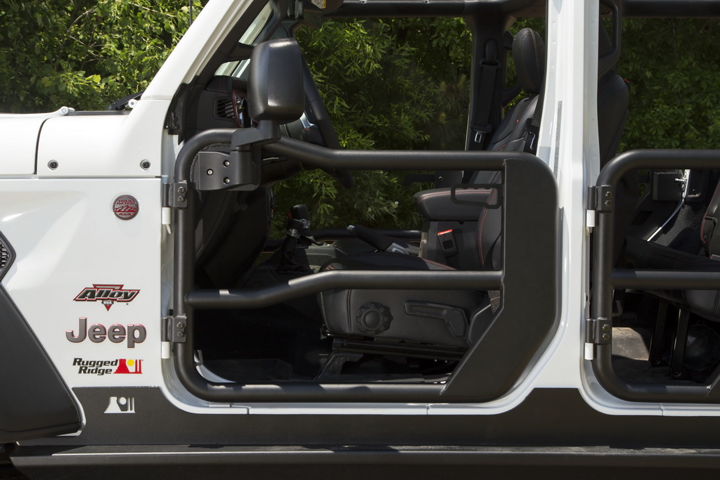 Przednie drzwi rurowe Fortis, czarna tekstura, z lusterkami; 18-18 Jeep Wrangler JL - 1