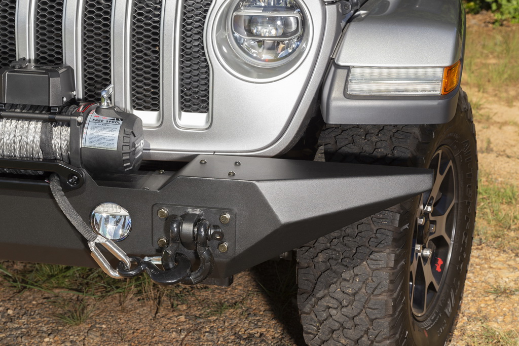 Zderzak przedni Spartan, zwykłe końcówki bez odboju, tekstura; Wrangler JL - 3