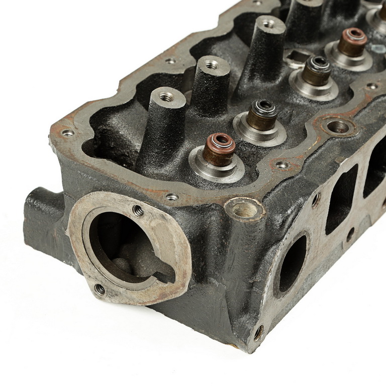 Głowica silnika, 4.0L; 91-96 Wrangler/Cherokee/Comanche/Grand Cherokee - 3