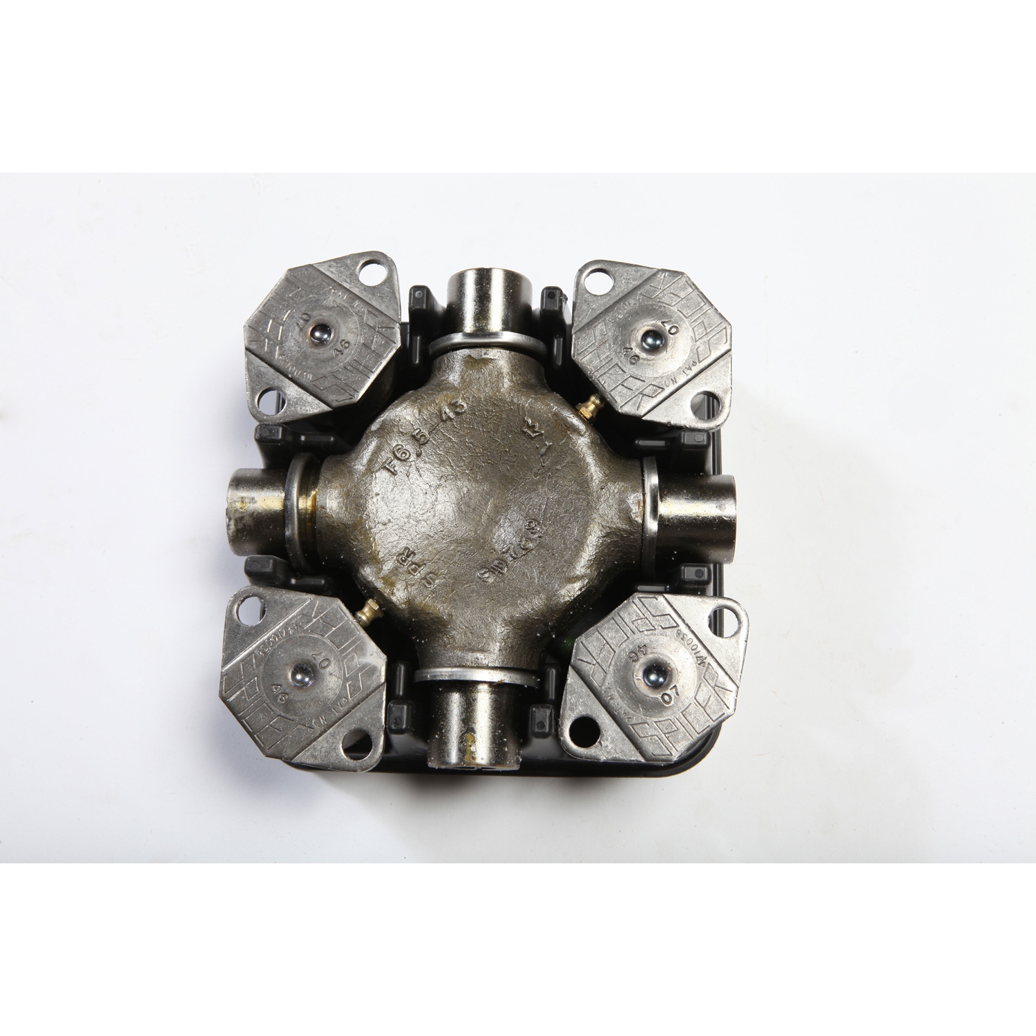 Dana Spicer U-Joint 1810 Series w/ Hardware - 1