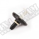 Wciskany klip tylnego poszycia zderzaka; 07-17 Jeep Patriot MK