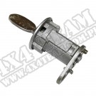 Zamek tylnej klapy 76-86 Jeep CJ